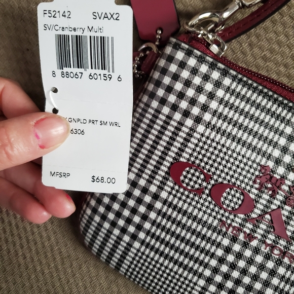 Coach Wrist purse - Picture 1 of 2